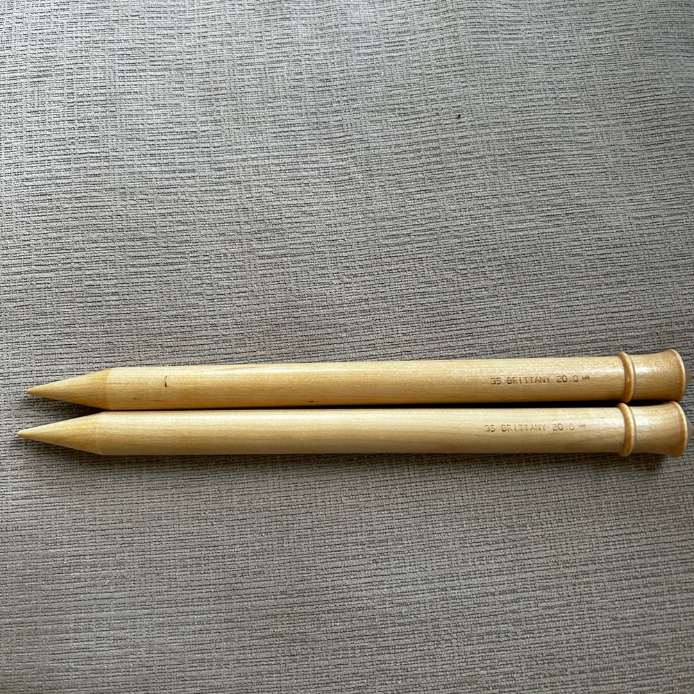 Elegant Bamboo Knitting Needles size 20 mm